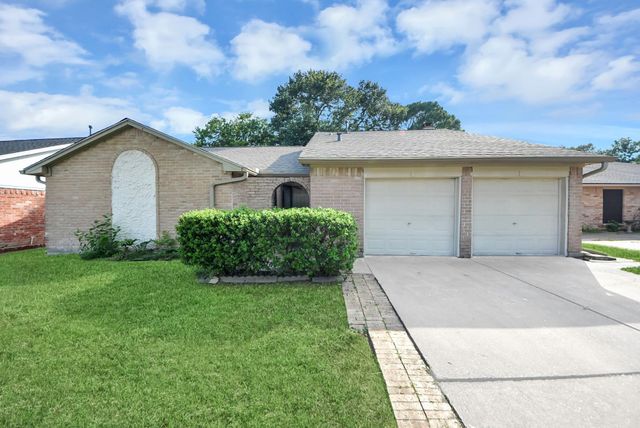 4219 Stonehenge Trail, Houston, TX 77066