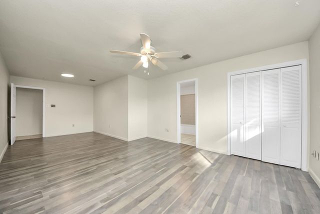 4219 Stonehenge Trail, Houston, TX 77066