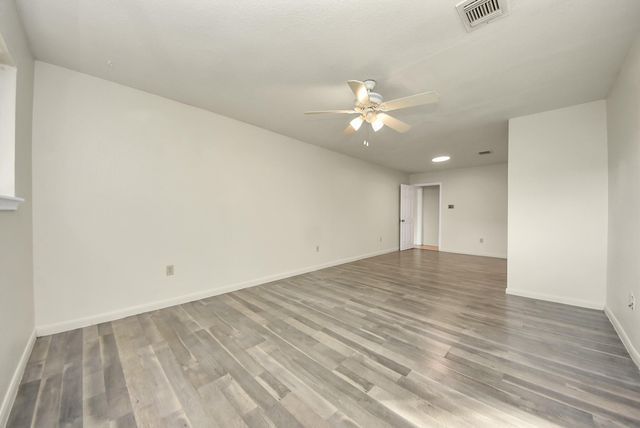 4219 Stonehenge Trail, Houston, TX 77066