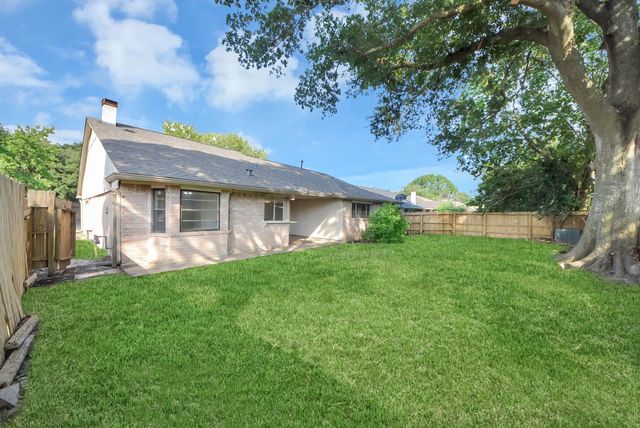 4219 Stonehenge Trail, Houston, TX 77066