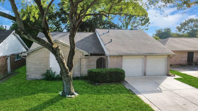 4219 Stonehenge Trail, Houston, TX 77066