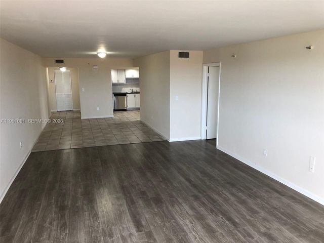 20840 San Simeon Way 702, Miami, FL 33179