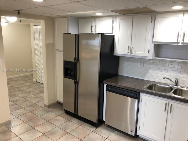 20840 San Simeon Way 702, Miami, FL 33179