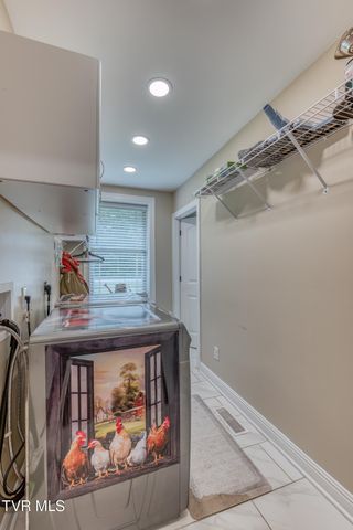 191 Tn-143, Roan Mountain, TN 37687