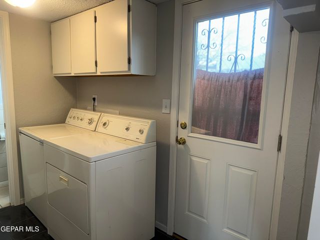 3008 EADS Place B, El Paso, TX 79935