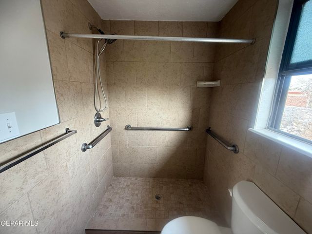 3008 EADS Place B, El Paso, TX 79935