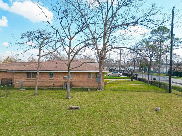 7902 Pointer Street, Houston, TX 77016