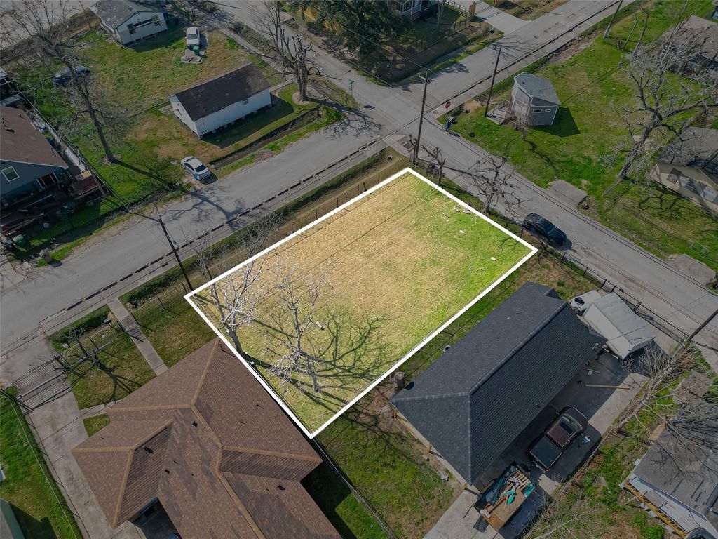 7902 Pointer Street, Houston, TX 77016