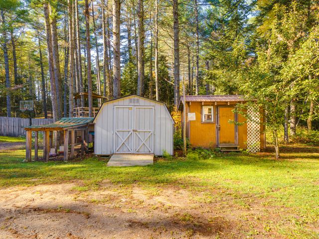 36 Adams Park Way, Long Lake, NY 12847