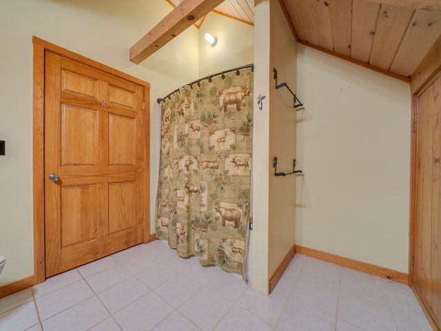 36 Adams Park Way, Long Lake, NY 12847