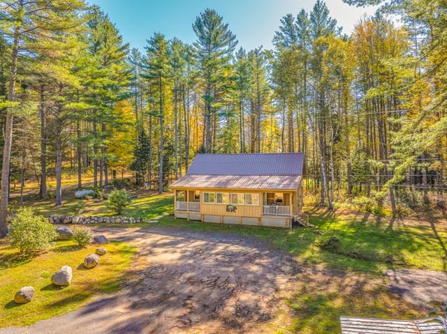 36 Adams Park Way, Long Lake, NY 12847