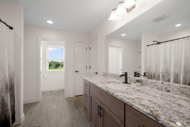 W133S8655 Wigeon TRAIL, Muskego, WI 53150