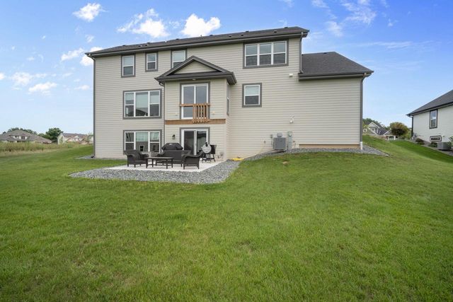 W133S8655 Wigeon TRAIL, Muskego, WI 53150