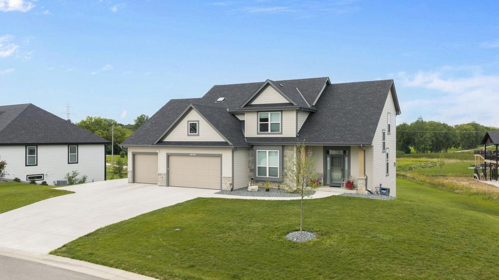 W133S8655 Wigeon TRAIL, Muskego, WI 53150