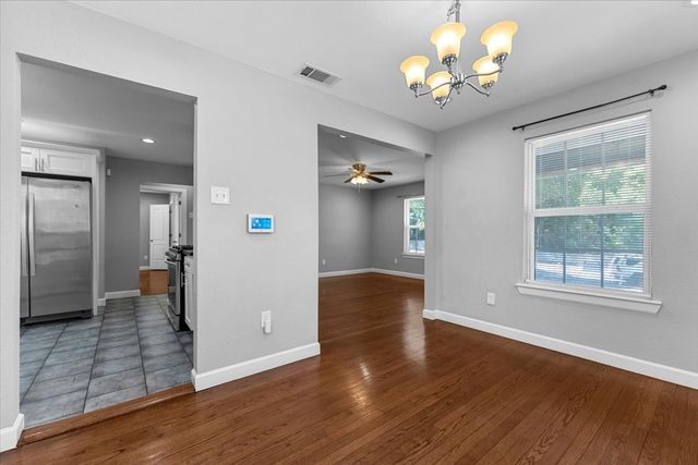 902 S Ewing Avenue, Dallas, TX 75203