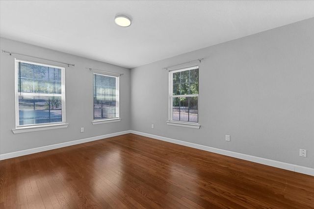 902 S Ewing Avenue, Dallas, TX 75203