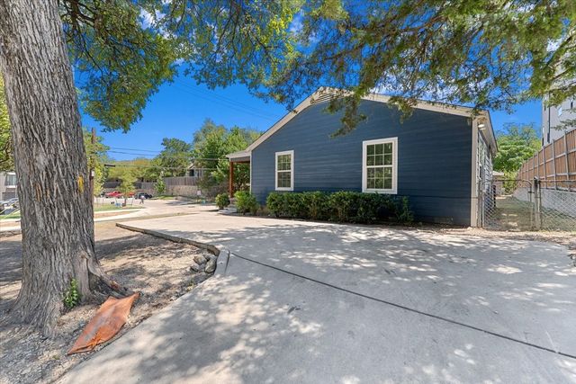 902 S Ewing Avenue, Dallas, TX 75203