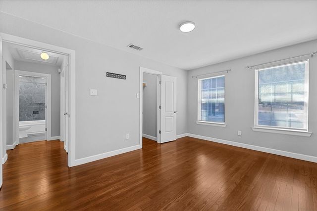 902 S Ewing Avenue, Dallas, TX 75203