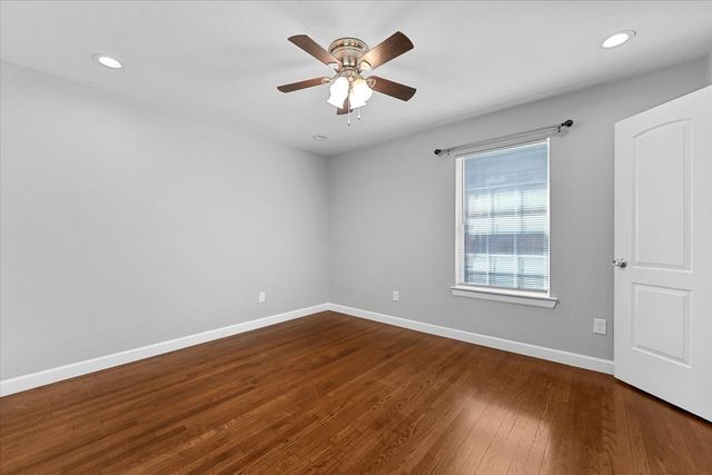 902 S Ewing Avenue, Dallas, TX 75203