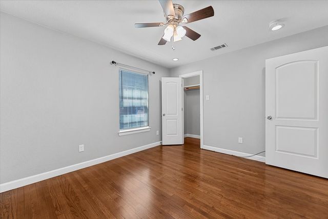 902 S Ewing Avenue, Dallas, TX 75203