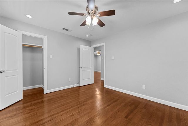 902 S Ewing Avenue, Dallas, TX 75203