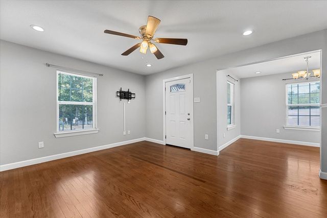 902 S Ewing Avenue, Dallas, TX 75203