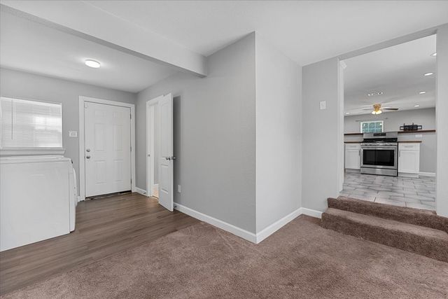 902 S Ewing Avenue, Dallas, TX 75203
