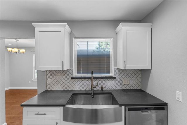 902 S Ewing Avenue, Dallas, TX 75203
