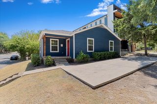 902 S Ewing Avenue, Dallas, TX 75203