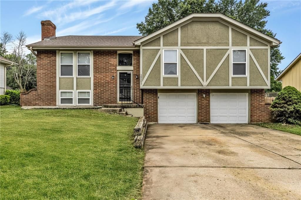 19201 E 13th Terrace, Independence, MO 64056