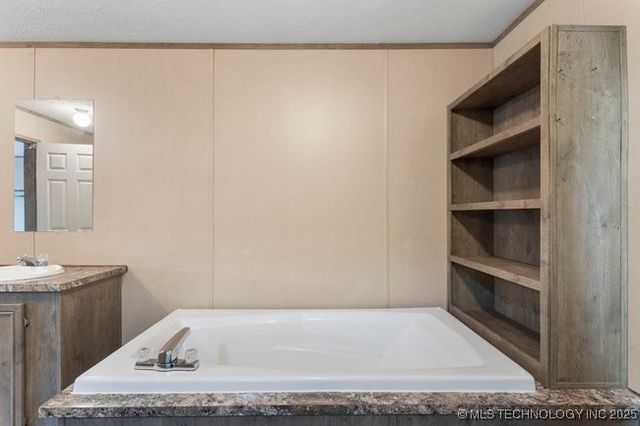 636 Choctaw Ridge, Sand Springs, OK 74063