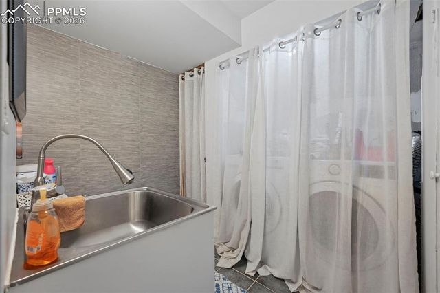 7025 Shoshone Way, Colorado Springs, CO 80915