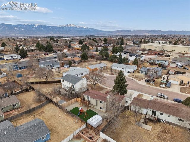 7025 Shoshone Way, Colorado Springs, CO 80915
