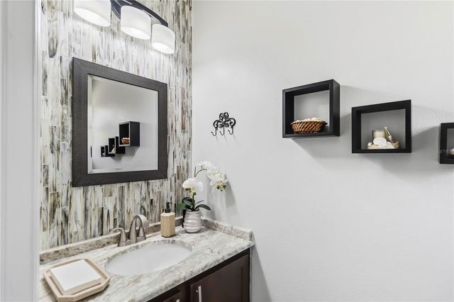 1120 N FAIRWAY DRIVE, Apopka, FL 32712