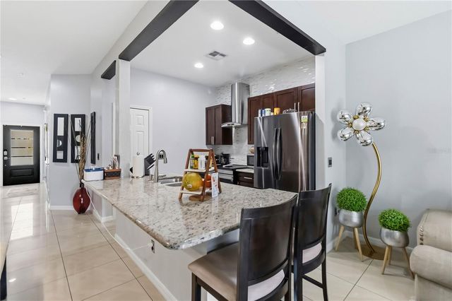 1120 N FAIRWAY DRIVE, Apopka, FL 32712