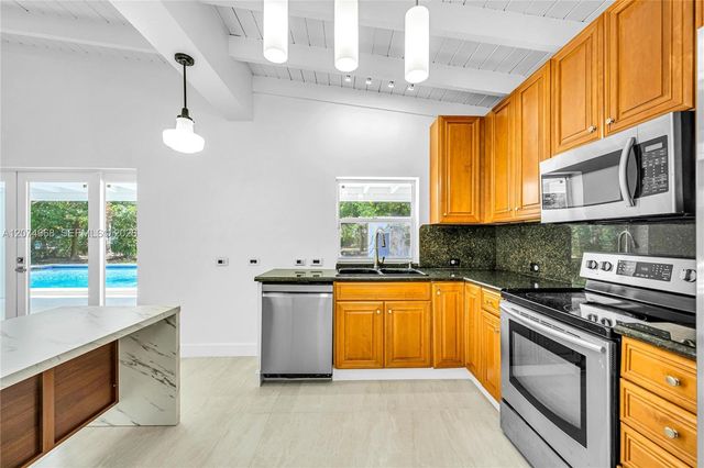 7480 SW 122nd Street, Pinecrest, FL 33156