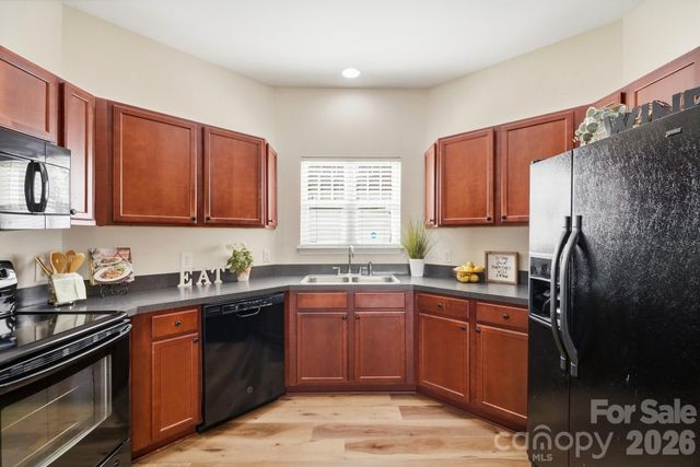 108 St Vincent Place, Mount Holly, NC 28120
