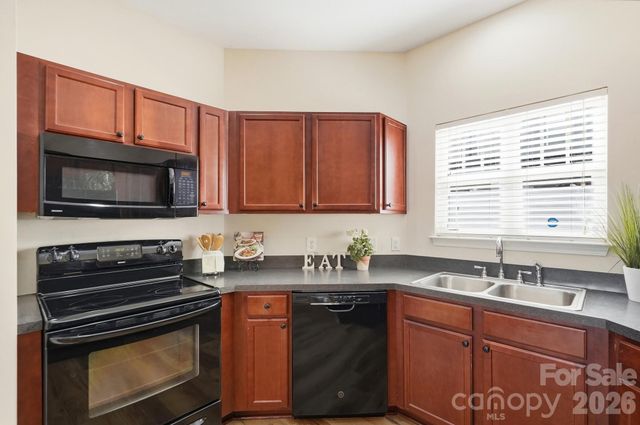 108 St Vincent Place, Mount Holly, NC 28120