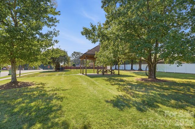 108 St Vincent Place, Mount Holly, NC 28120