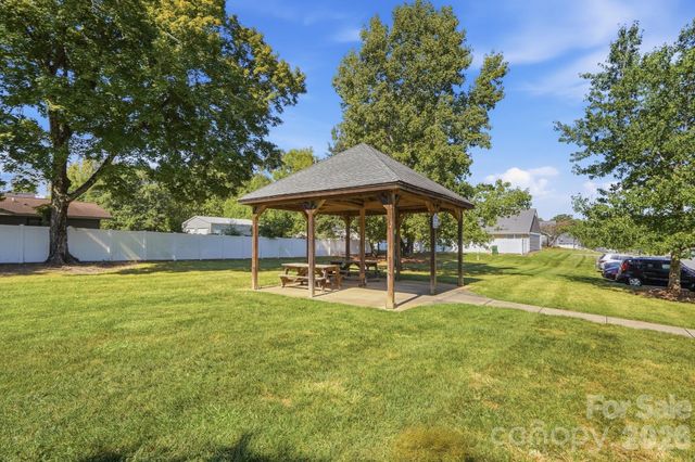 108 St Vincent Place, Mount Holly, NC 28120