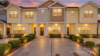 108 St Vincent Place, Mount Holly, NC 28120