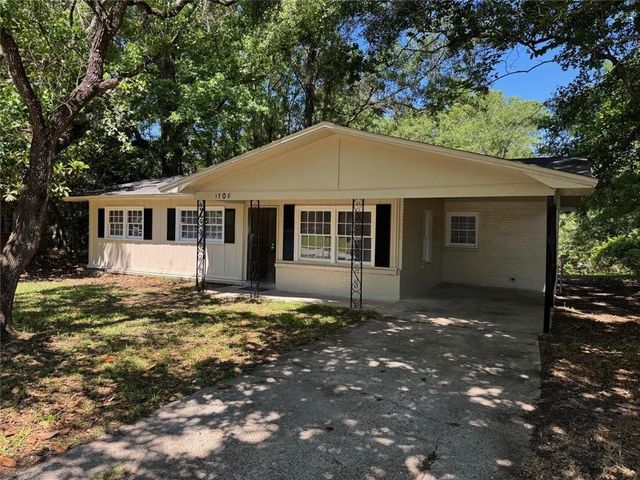 1708 N Curry Drive, Mobile, AL 36605