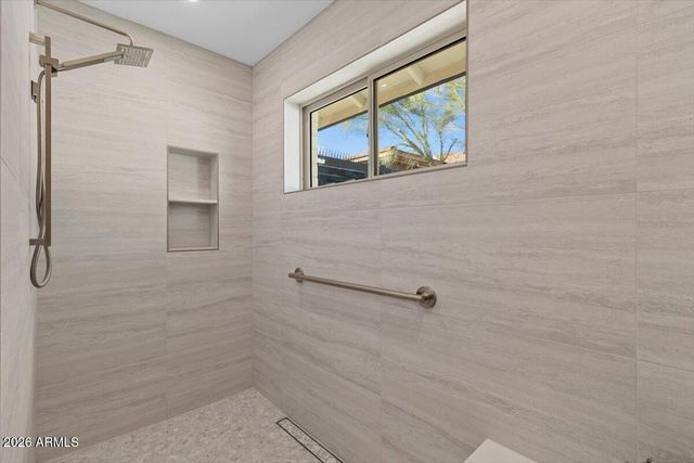 15615 N 8TH Place, Phoenix, AZ 85022