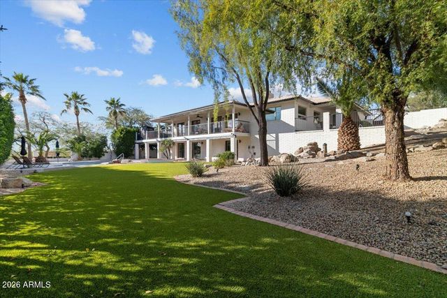 15615 N 8TH Place, Phoenix, AZ 85022