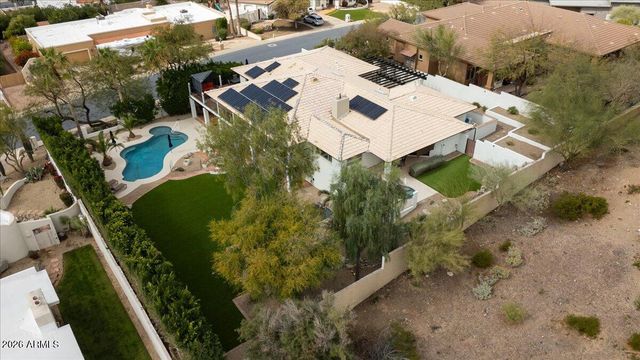 15615 N 8TH Place, Phoenix, AZ 85022