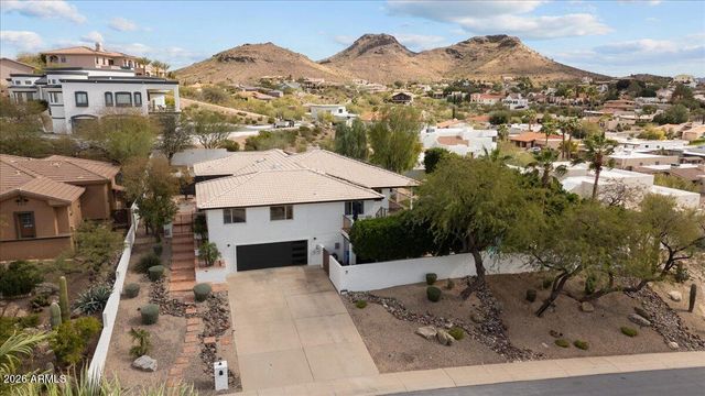 15615 N 8TH Place, Phoenix, AZ 85022