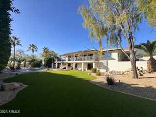 15615 N 8TH Place, Phoenix, AZ 85022