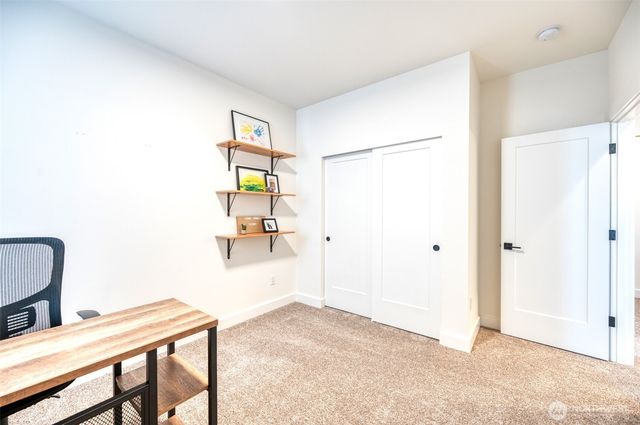 507 McCauley Avenue, Buckley, WA 98321