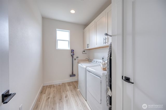 507 McCauley Avenue, Buckley, WA 98321