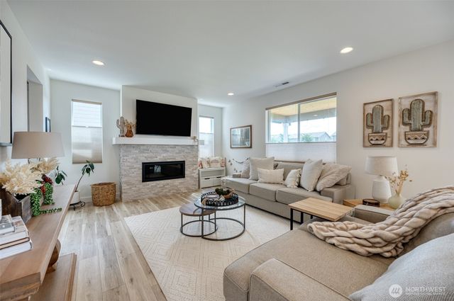 507 McCauley Avenue, Buckley, WA 98321
